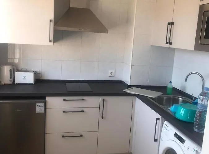 アパートホテル Arenas カレタ・デ・フステ